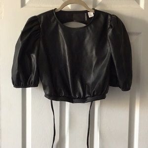 H&M Women’s Black Crop top.